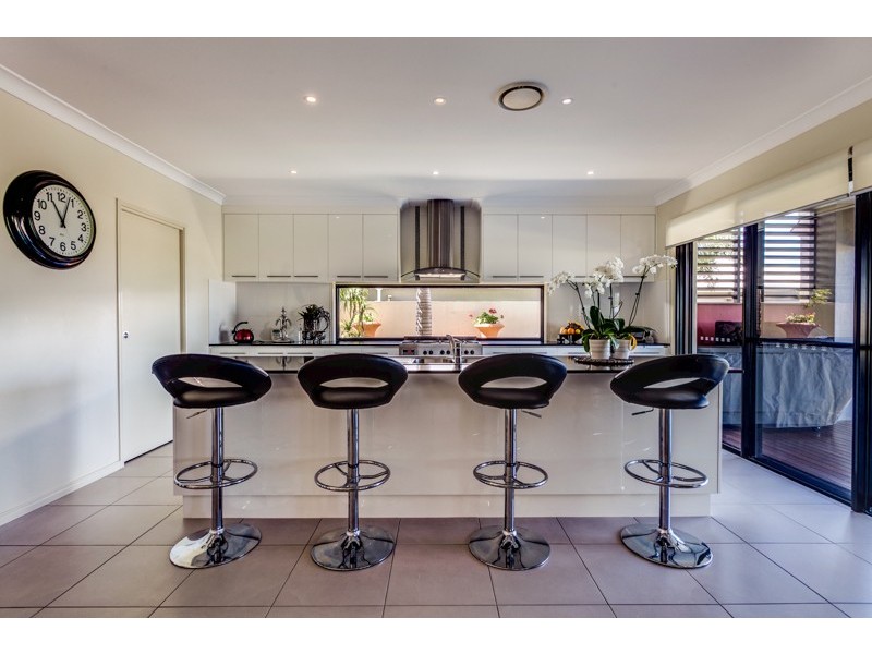 20 Sunset Place, Jacobs Well QLD 4208