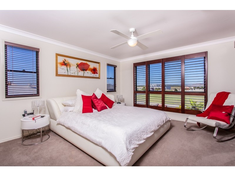 20 Sunset Place, Jacobs Well QLD 4208
