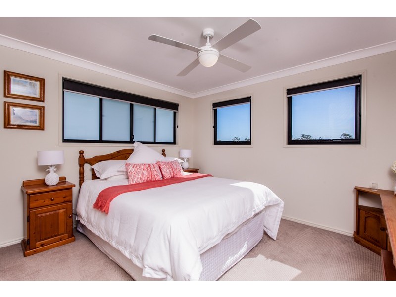 20 Sunset Place, Jacobs Well QLD 4208