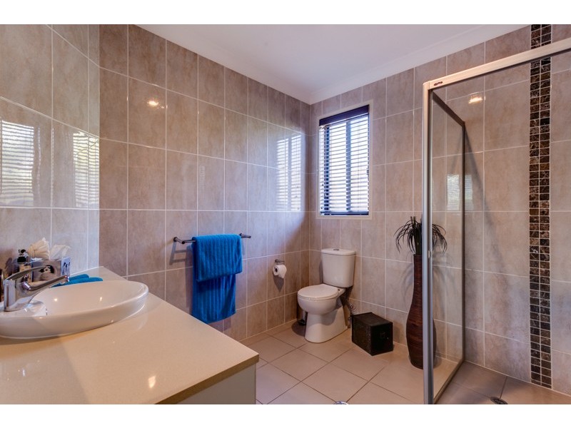 20 Sunset Place, Jacobs Well QLD 4208