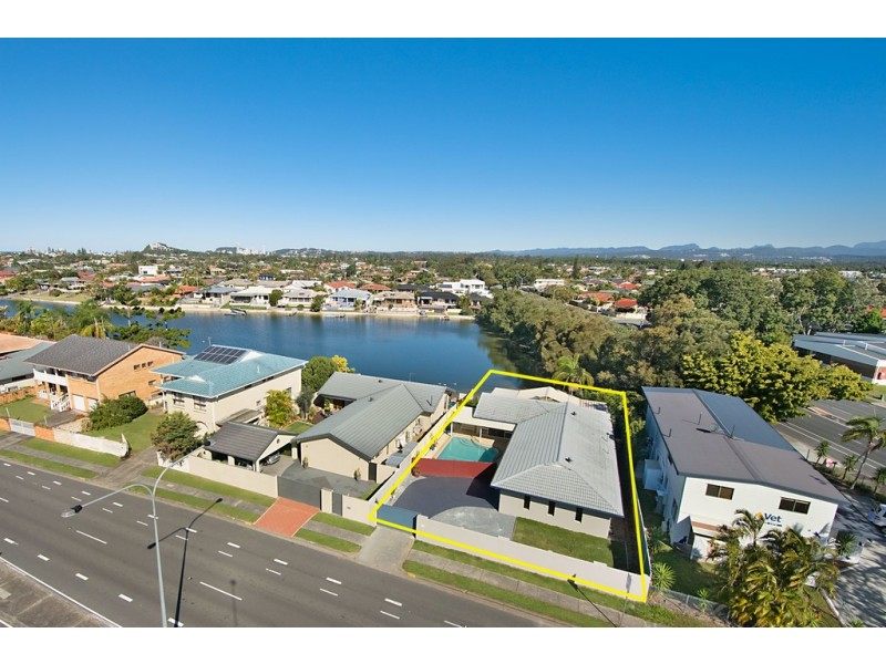 84 Markeri Street, Mermaid Waters QLD 4218