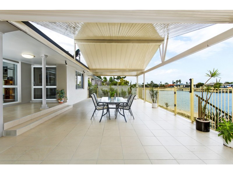 84 Markeri Street, Mermaid Waters QLD 4218