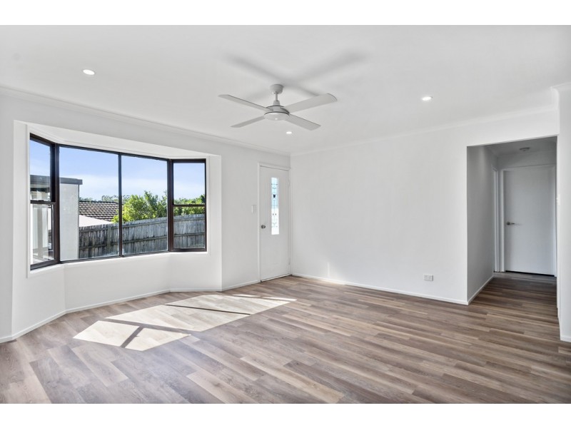 7 Meadow Brook Crescent, Merrimac QLD 4226