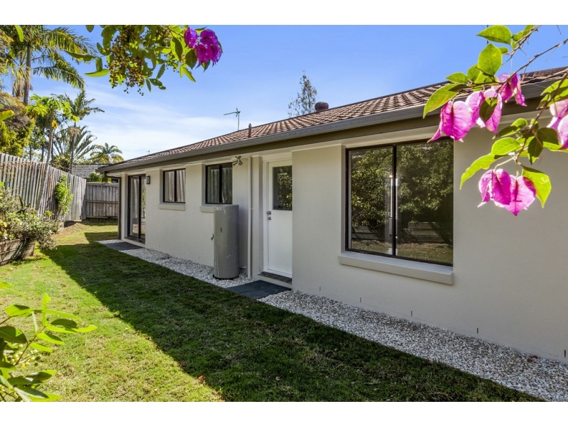 7 Meadow Brook Crescent, Merrimac QLD 4226