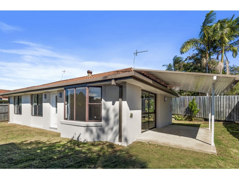 7 Meadow Brook Crescent, Merrimac QLD 4226