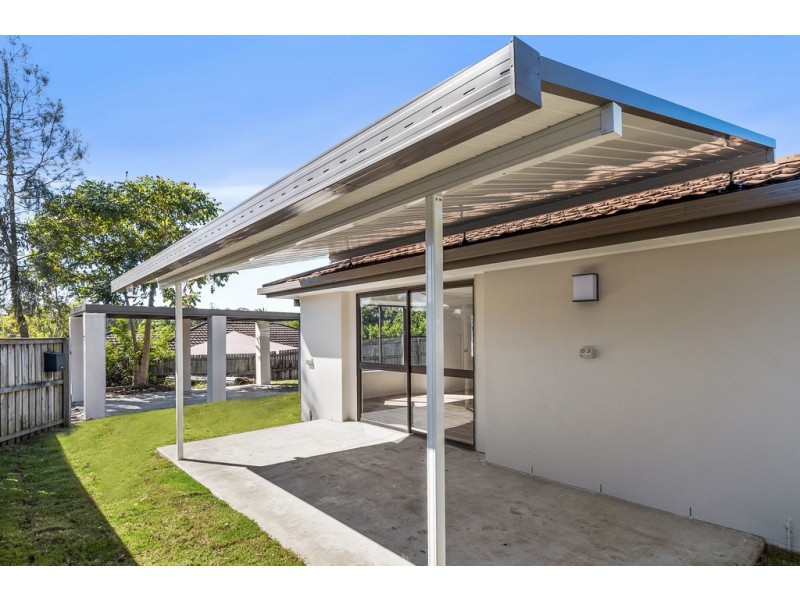 7 Meadow Brook Crescent, Merrimac QLD 4226