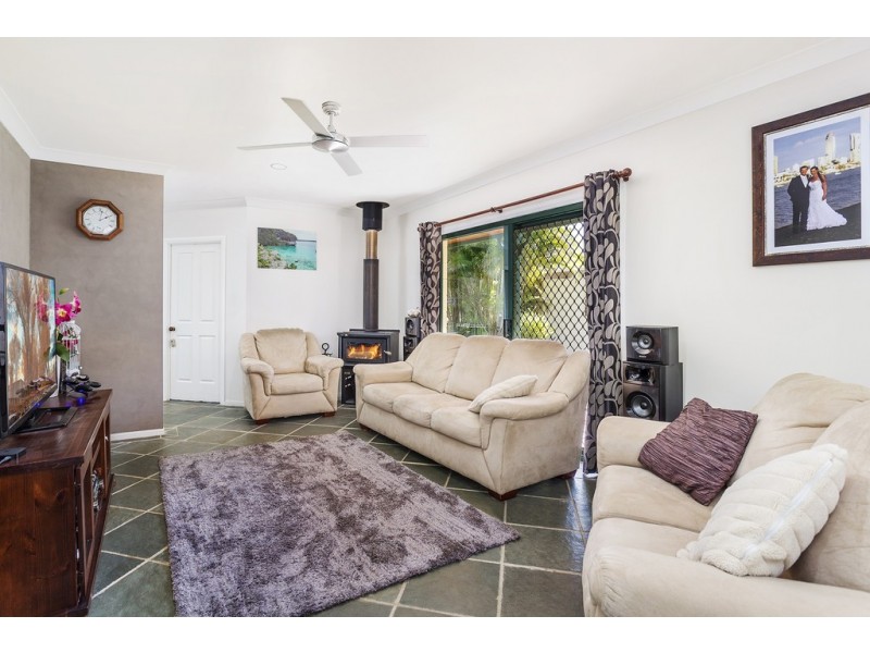 1 Birdlife Court, Nerang QLD 4211