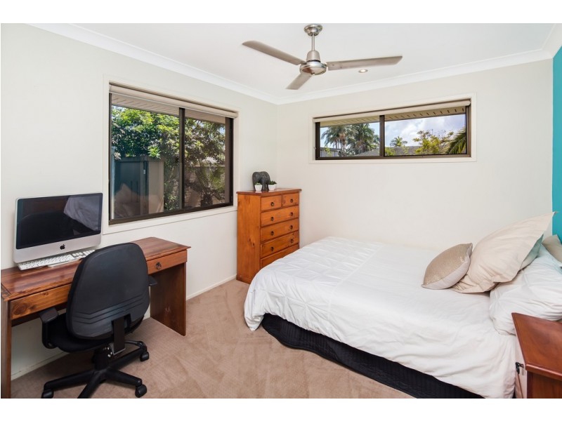 14 Walnut Street, Elanora QLD 4221