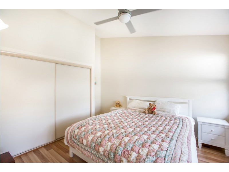 37 Hillview Parade, Ashmore QLD 4214