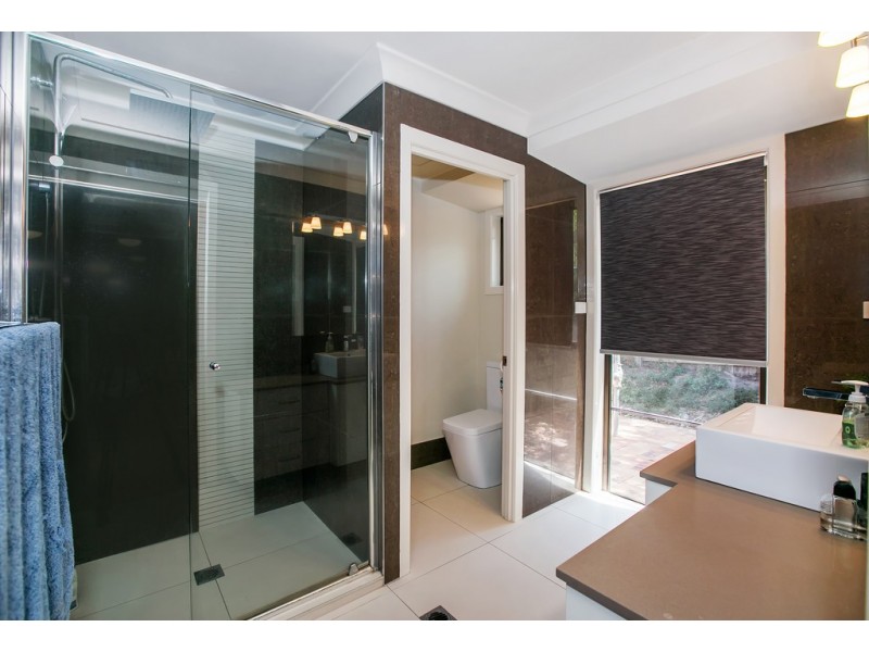 37 Hillview Parade, Ashmore QLD 4214