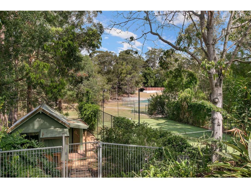 37 Hillview Parade, Ashmore QLD 4214