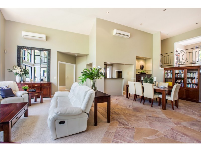 24 Uplands Court, Tallai QLD 4213