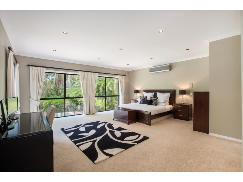 24 Uplands Court, Tallai QLD 4213