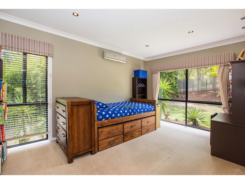 24 Uplands Court, Tallai QLD 4213