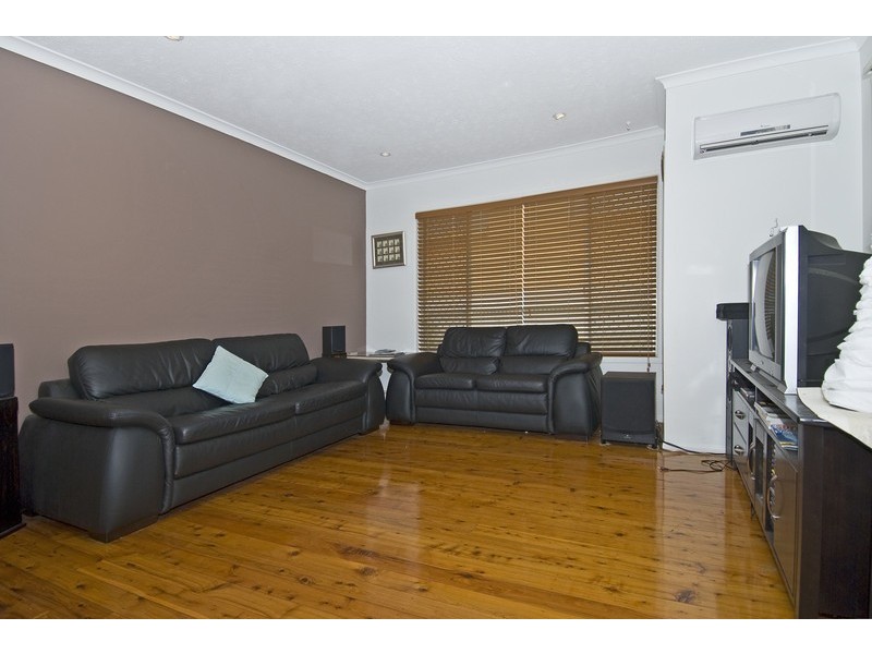 30 Lergessner Street, Biggera Waters QLD 4216