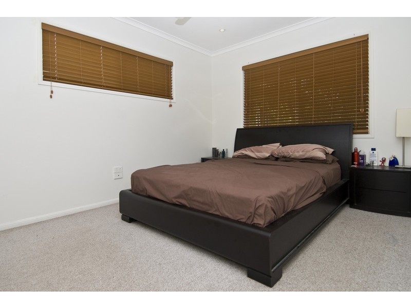 30 Lergessner Street, Biggera Waters QLD 4216