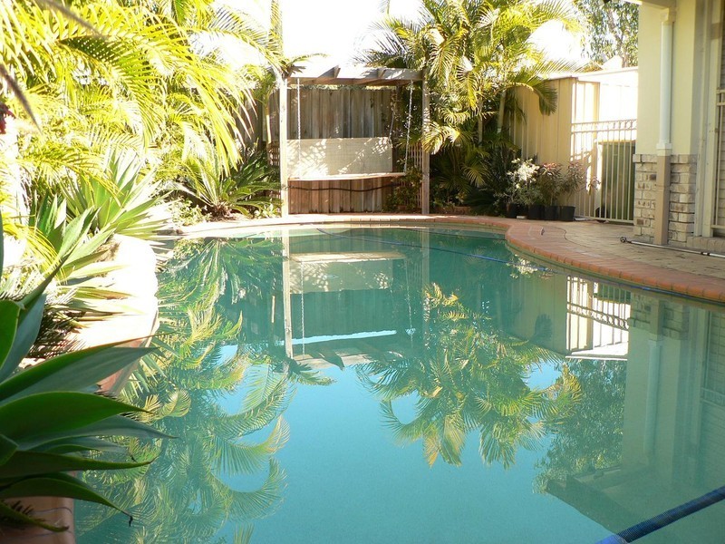 24 Madeline Street, Mudgeeraba QLD 4213