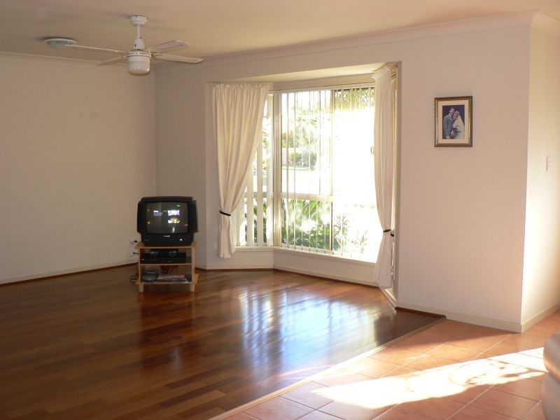 24 Madeline Street, Mudgeeraba QLD 4213
