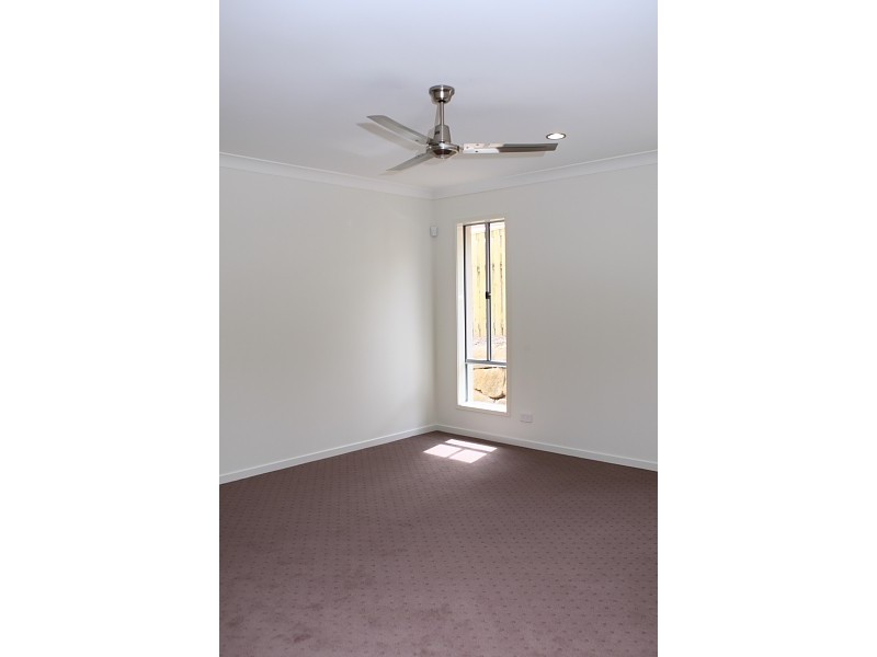 7 Jackaroo Crescent, Gilston QLD 4211