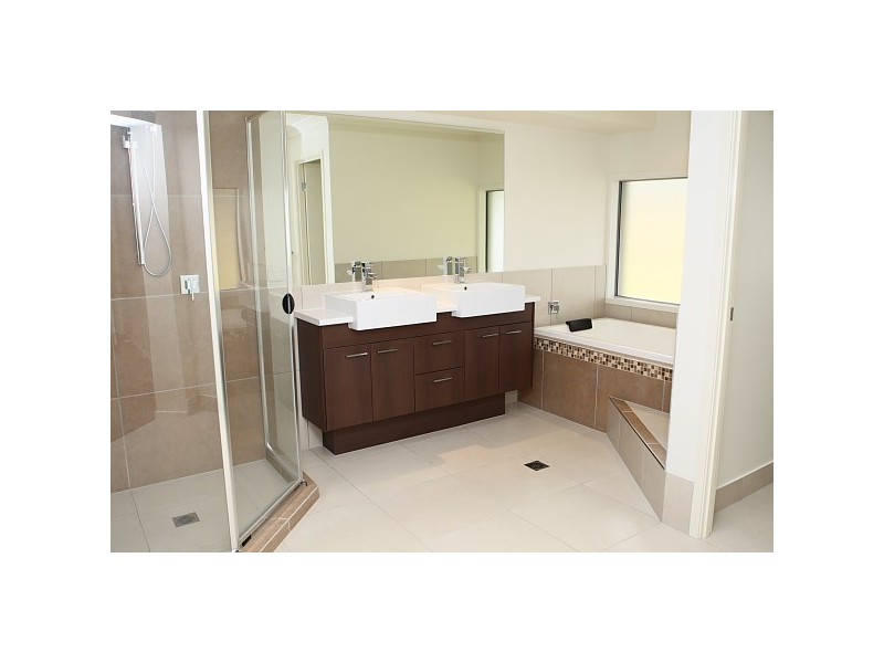 7 Jackaroo Crescent, Gilston QLD 4211