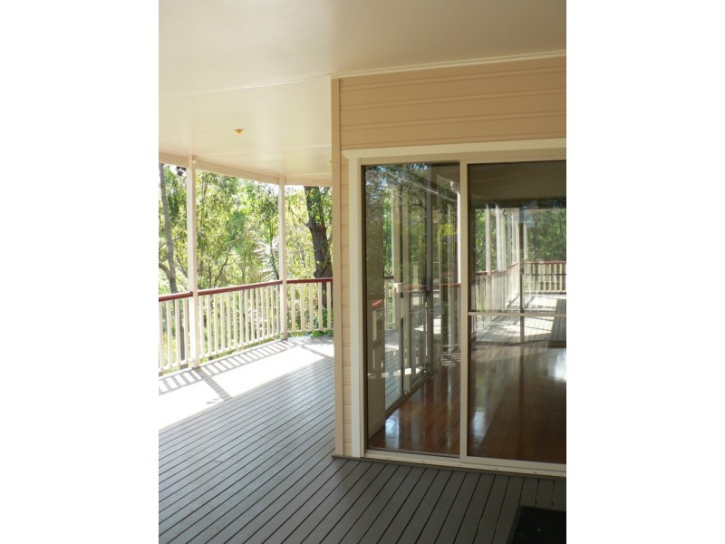 33 Pebble Creek Road, Bonogin QLD 4213