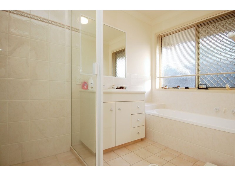 99 Swanton Drive, Mudgeeraba QLD 4213