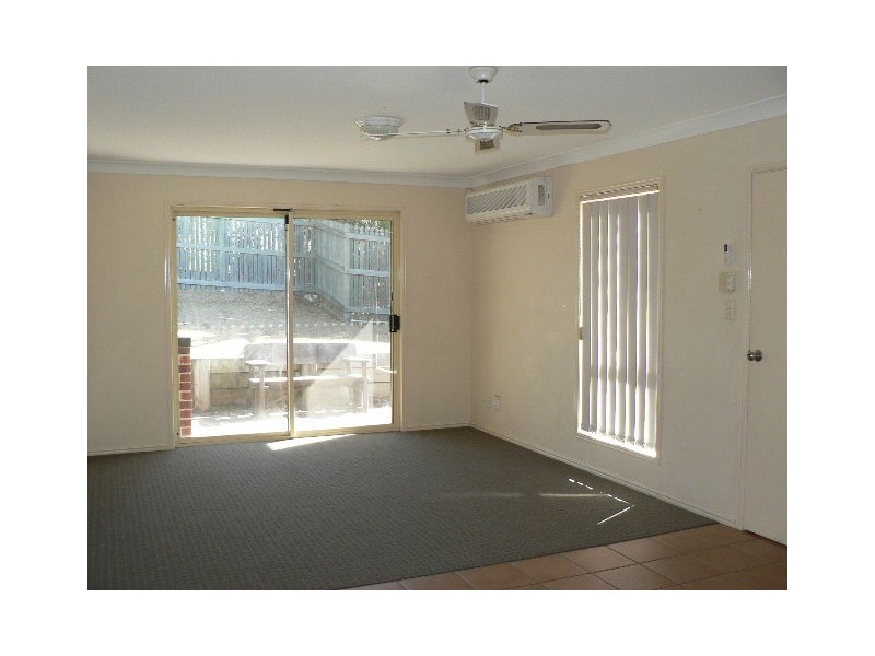 2/4 Encamp Street, Reedy Creek QLD 4227