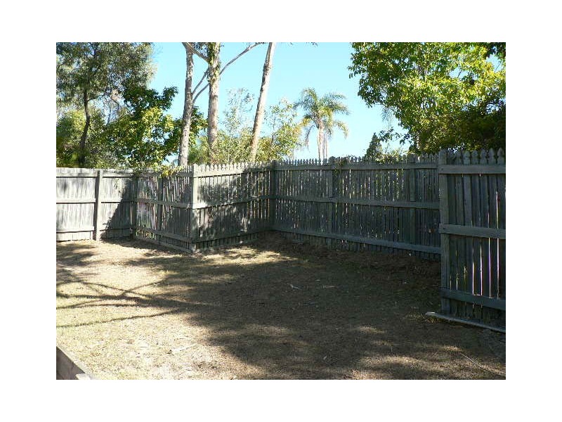 2/4 Encamp Street, Reedy Creek QLD 4227