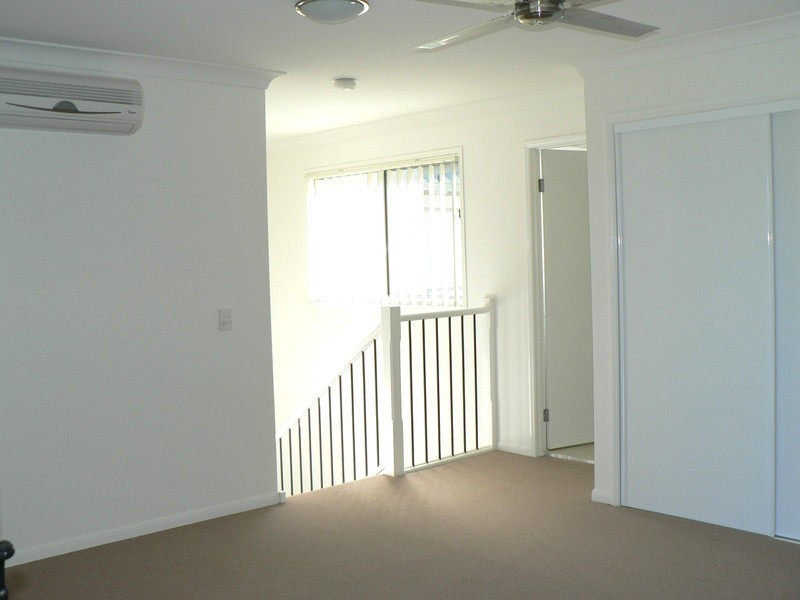 16/1  Hinterland Drive, Mudgeeraba QLD 4213