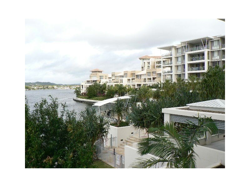 20/255 The Cape, Varsity Parade, Varsity Lakes QLD 4227