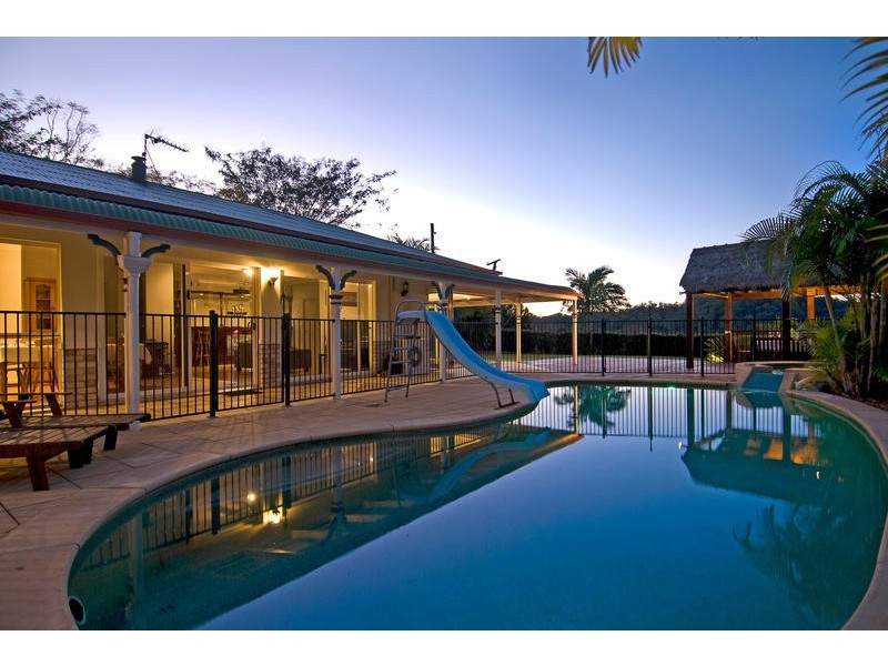 63 Broadoak Court, Bonogin QLD 4213