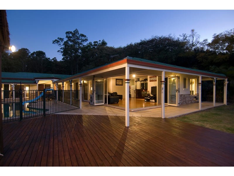 63 Broadoak Court, Bonogin QLD 4213