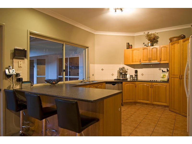 63 Broadoak Court, Bonogin QLD 4213