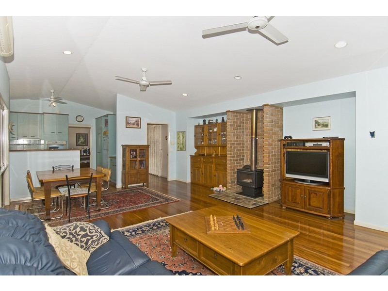 63 Wallaby Drive, Mudgeeraba QLD 4213