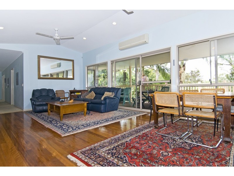 63 Wallaby Drive, Mudgeeraba QLD 4213