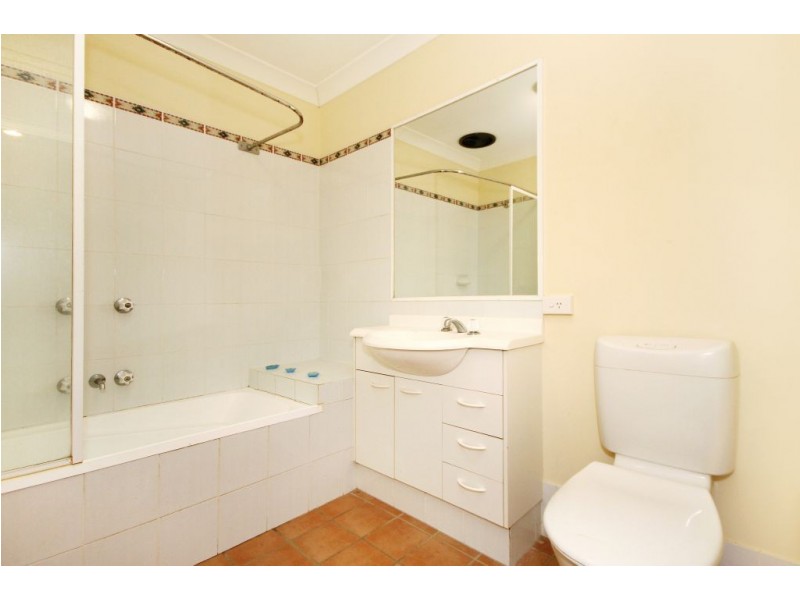 17/17 Douma Drive, Mudgeeraba QLD 4213