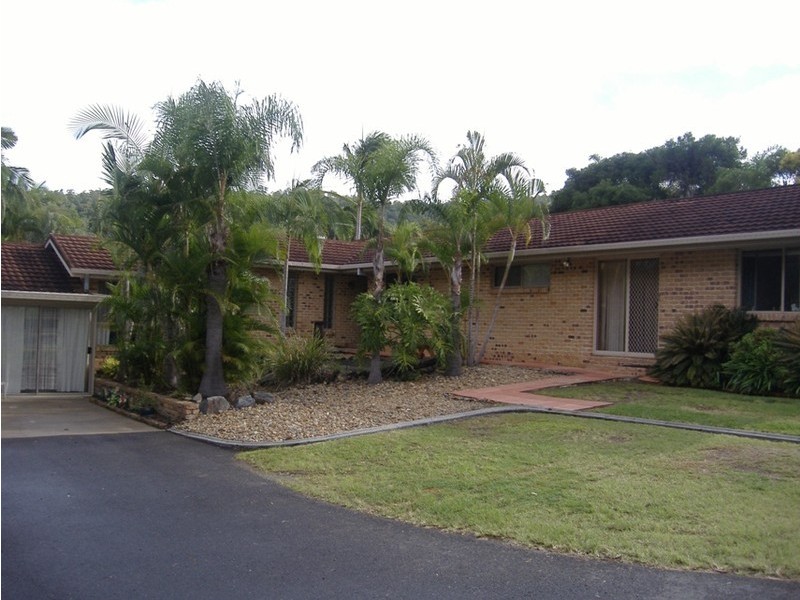 2 Coorumbene Court, Tallai QLD 4213