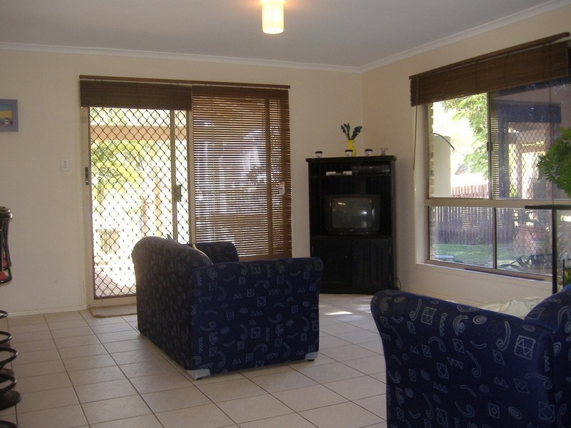 2 Coorumbene Court, Tallai QLD 4213