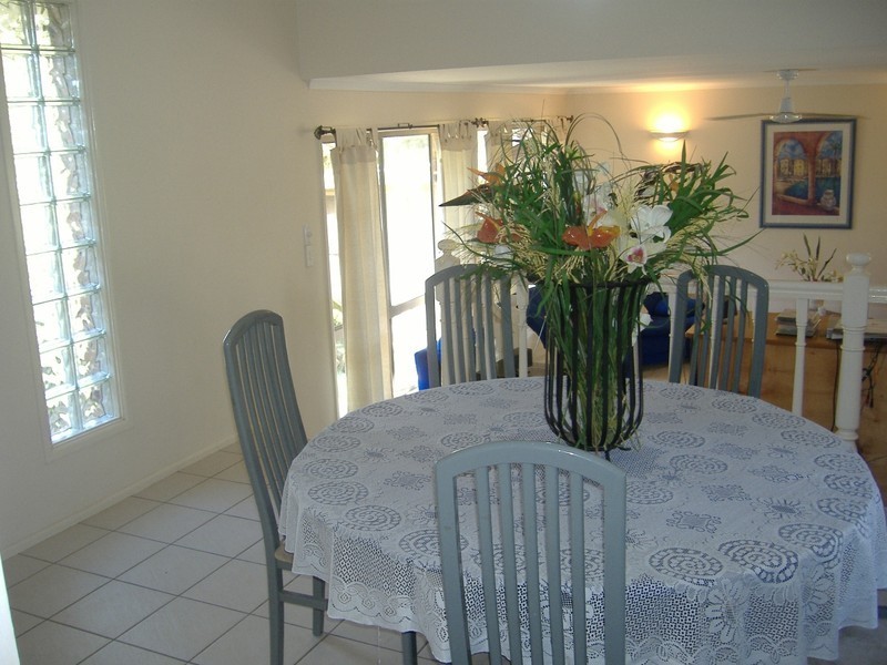 2 Coorumbene Court, Tallai QLD 4213