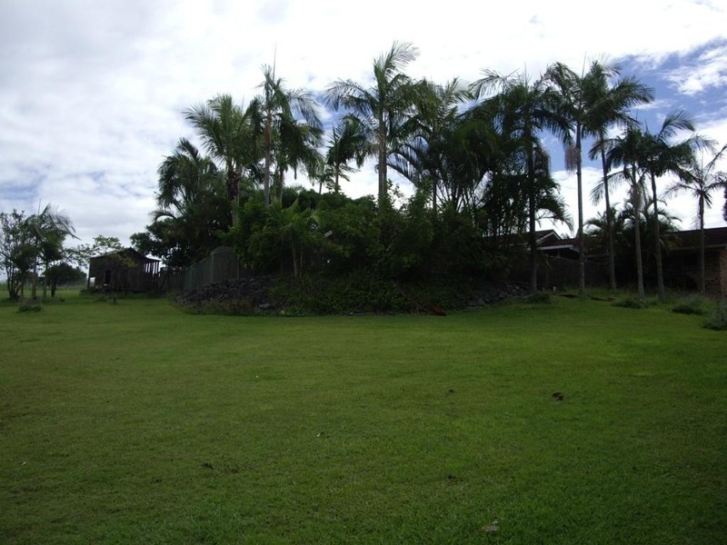 2 Coorumbene Court, Tallai QLD 4213