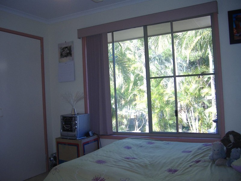 2 Coorumbene Court, Tallai QLD 4213