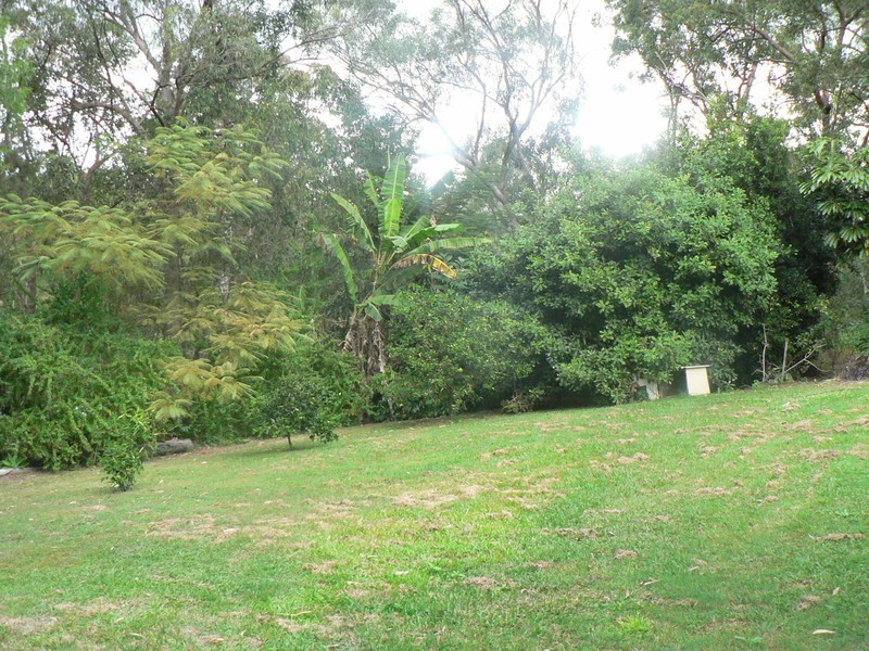 8 Nash Road, Worongary QLD 4213