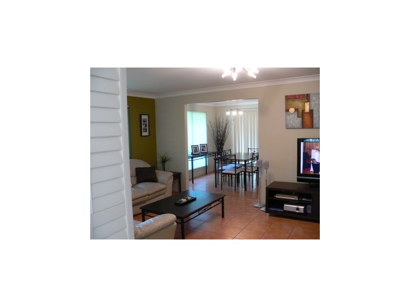 27 Regency Place, Mudgeeraba QLD 4213