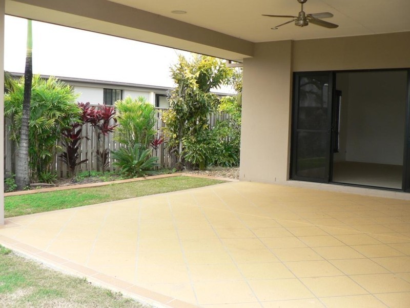 1 Freya Circuit, Coomera QLD 4209