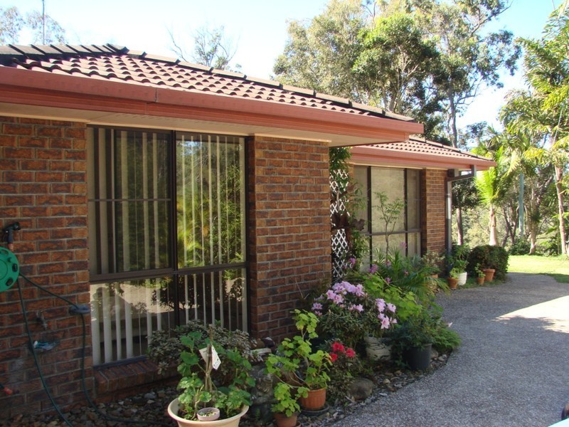 8 Stirling Court, Bonogin QLD 4213