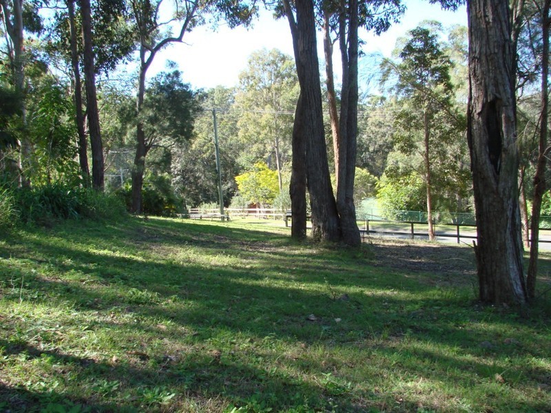 8 Stirling Court, Bonogin QLD 4213