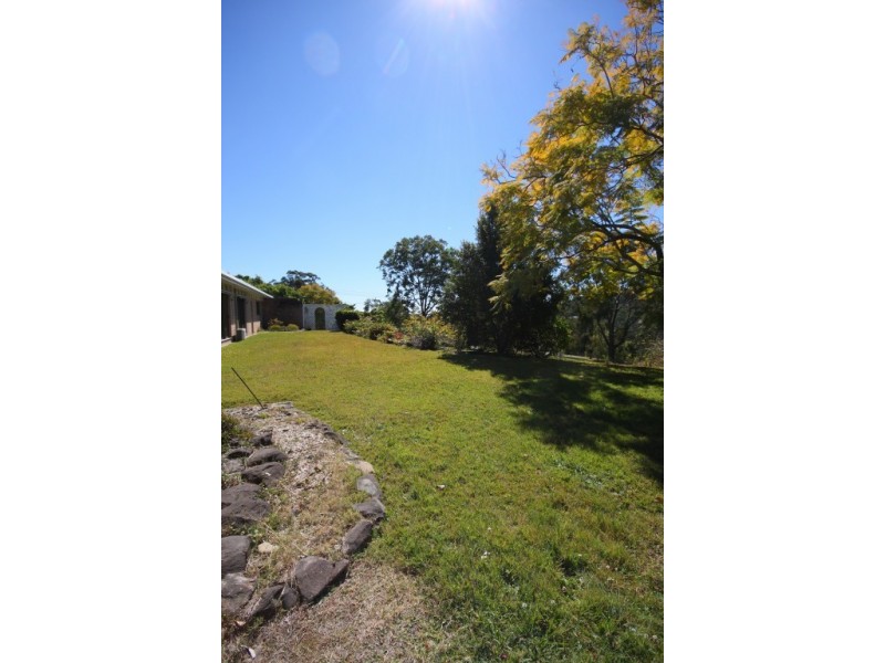 1 Warra Court, Mudgeeraba QLD 4213