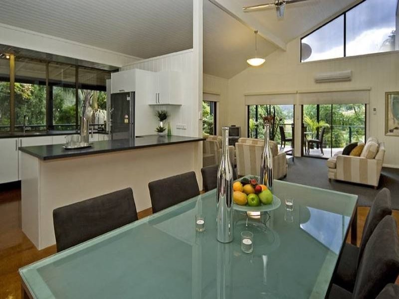 Wongawallan QLD 4210