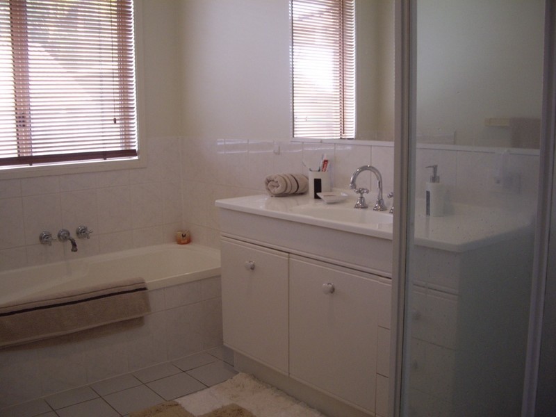 15 Parklake Drive, Mudgeeraba QLD 4213