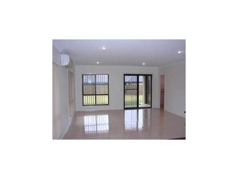 28 Deepak Drive, Pimpama QLD 4209